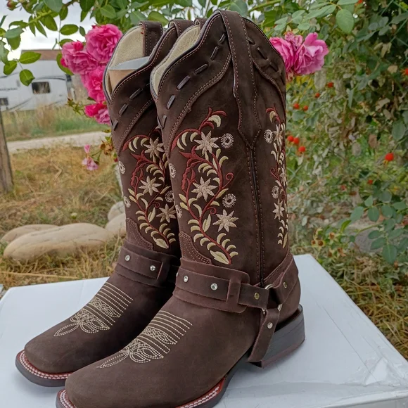 Floral Embroidered Western Leather Boots - Picture 1 of 8